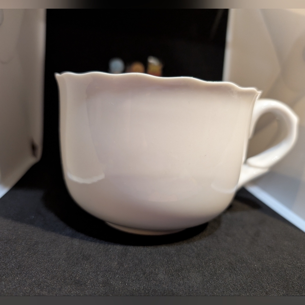 Hidden Fox Teacup - Picture 2 of 2
